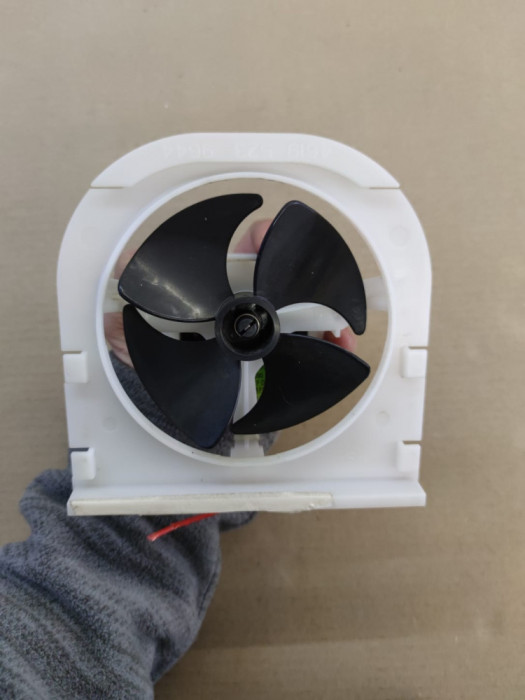 ventilator Combina frigorifica Whirlpool WBA 3387 / C47