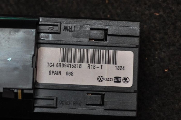 Modul de control comutator faruri VW UP 121, 122, BL1, BL2 2014 OEM: 6R0941531B 1499004