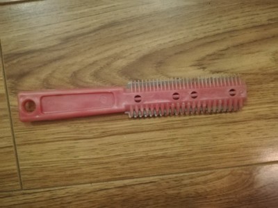 Instrument pentru filat părul din perioada comunistă, modă, coafură, anii 70-80 foto