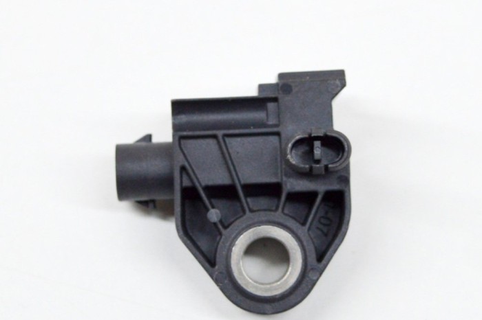 Senzor de impact dreapta față AUDI E-TRON GEN 2020 OEM: 4KE959345A 16034881