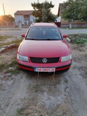 Vand sau schimb vw Passat b5 1.9tdi an 97! CITE?TE ANUN?UL! foto