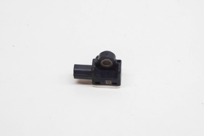 Senzor de impact dreapta spate FORD FOCUS III 2016 OEM: F1ET-14B345-AA,C83HA 11501526