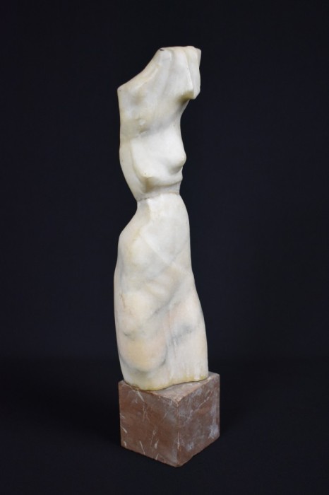 Statueta nud / Silueta feminina sculptura in marmura alba - artist roman