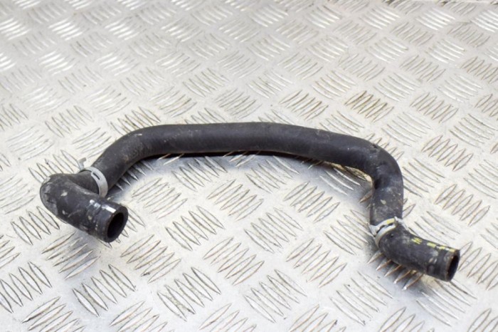 Furtun de lichid de răcire TOYOTA RAV 4 V XA50 2020 12075575