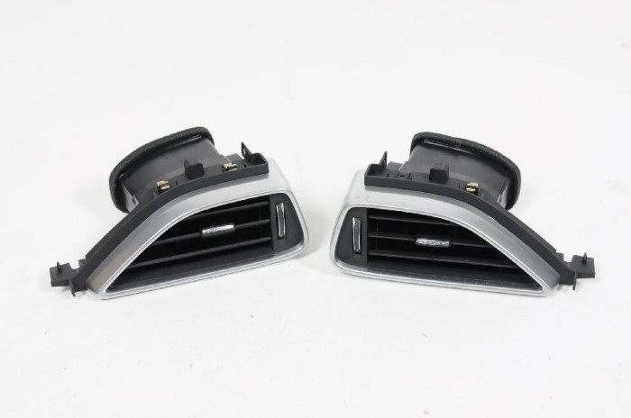 Gura de ventilație planșa de bord JAGUAR F-PACE X761 2016 OEM: HX73-018B08-AD,HX73-018B09-AD 3370268
