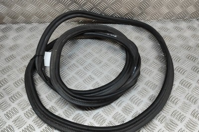 Garnitura de cauciuc haion SKODA OCTAVIA IV Combi NX5 2024 OEM: 5E7827705H 29010338 foto