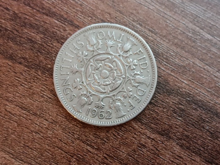M3 C50 - Moneda foarte veche - Anglia - two shillings - 1962
