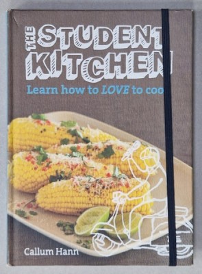 THE STUDENT KITCHEN , LEARN HOW TO LOVE TO COOK by CALLUM HANN , 2012 foto