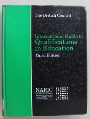 INTERNATIONAL GUIDE TO QUALIFICATIONS IN EDUCATION by THE BRITISH COUNCIL , 1991 foto