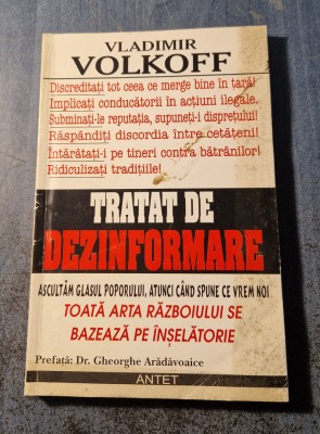 Tratat de dezinformare Vladimir Volkoff foto