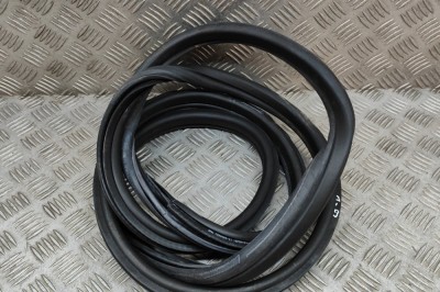Garnitura ușă dreapta spate BMW X3 G01, F97 2021 OEM: 7393449 | 22324574 foto