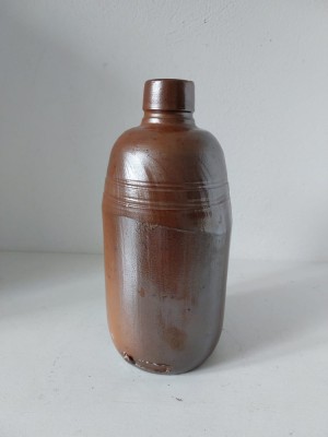 Sticla de ceramica gresie, vintage, 21cm inaltime x cca 9cm diametru foto