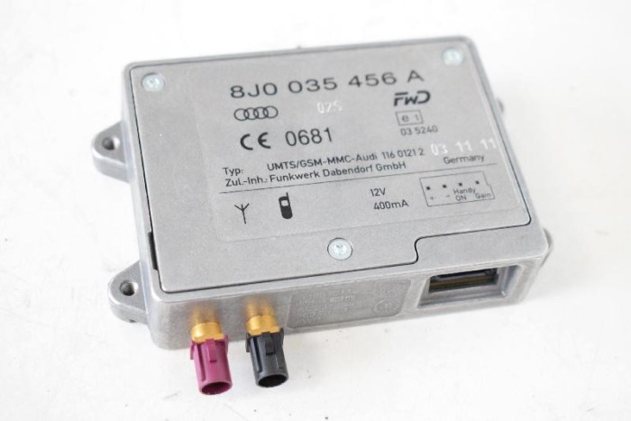 Amplificator de antena AUDI A3 8V1, 8VK 2013 OEM: 8J0035456A | 3744908