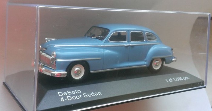 Macheta DeSoto 4-Door Sedan 1946 - Whitebox 1/43