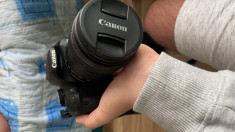 Aparat foto Canon EOS 650D cu obiectiv Canon 18-135 mm IS STM foto