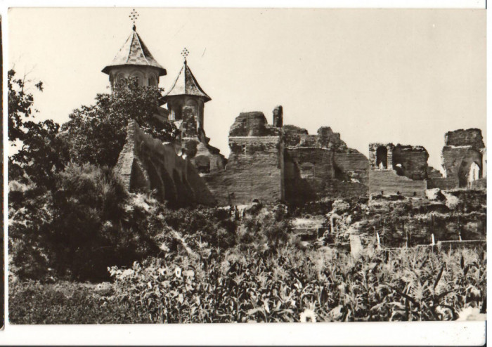 CPIB 16815 CARTE POSTALA - TARGOVISTE. RUINE ALE CURTII DOMNESTI