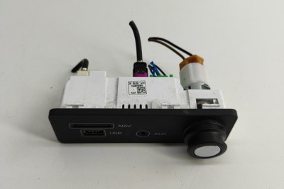 Port USB/AUX-In JAGUAR XE X760 2015 OEM: FK72-19C166-BC 29438451 foto