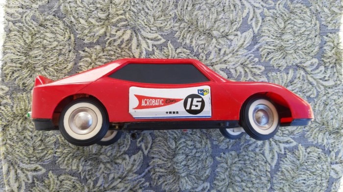 Masinuta TOYS MADE IN China , ANII 80 .