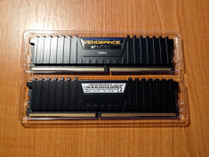 Memorie Corsair Vengeance LPX Black 16GB DDR4 2400MHz CL16 Dual Channel Kit foto