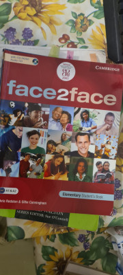 Carte face2face english elementary a1 foto