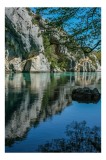 Tablou Canvas, "Reflexii de st&acirc;ncă &icirc;n apă limpede", Reflexie, St&acirc;ncă, Apă, Copaci, Cer, Lumină, Natură, Seninătate, Frumusețe, Tranquilitate, 26 x 39