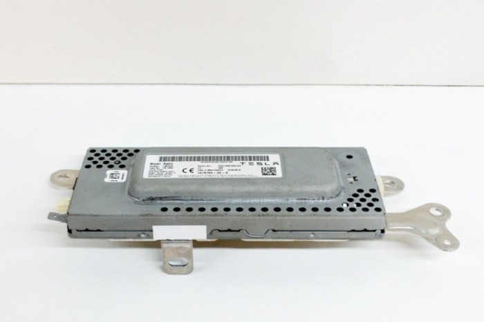 Alt modul de control TESLA MODEL 3 2020 OEM: 1079755-00-D 14902958