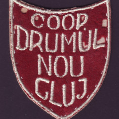 Anii '50 - Emblema vintage brodata COOP DRUMUL NOU Cluj