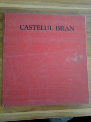 CASTELUL BRAN - IOAN PRAHOVEANU, GABRIELA COCORA foto