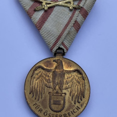 Medalia comemorativă Austria Primul Război Mondial cu săbii, pentru combatanți