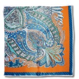 Cumpara ieftin Esarfa satin portocalie cu imprimeu paisley turcoaz