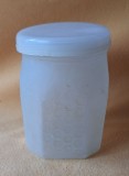 Borcan pentru miere, confectionat din plastic - made in Romania, anii 1970, era socialista, obiect de colectie - decor