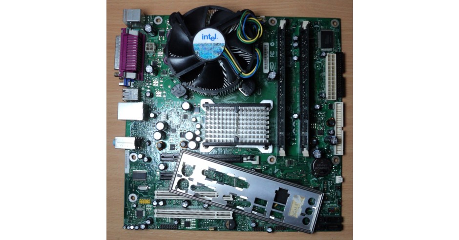 CARTE MERE INTEL DG41TY SOCKET 775 RESEAU VIDEO AUDIO INTEGRES