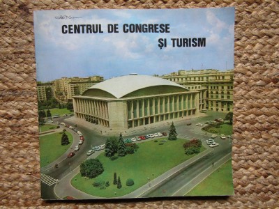 CENTRUL DE CONGRESE SI TURISM foto