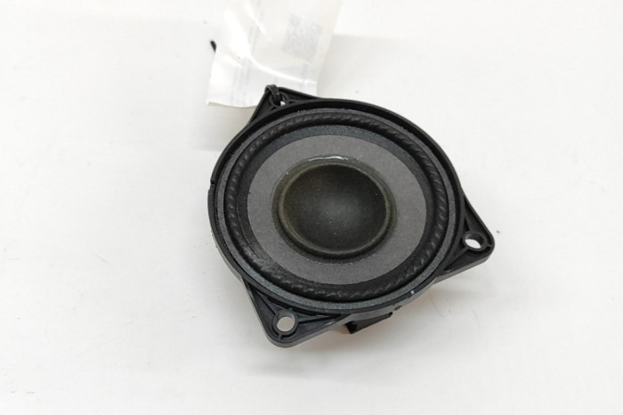 Difuzor ușă dreapta față PORSCHE PANAMERA 970 2010 OEM: 7PP035415F | 31055641