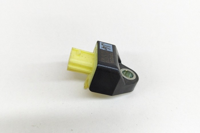 Senzor de impact dreapta față TOYOTA YARIS _P21_ 2023 OEM: 89173-0D200 26287839