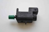Supapa Solenoid BMW Seria 7 E65 E66 E67 2001-2008 OEM 7516375