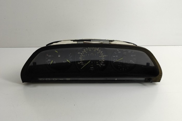 Ceas de bord MERCEDES-BENZ S W126 1981 OEM: A0005423556,A0035404447,A0105429906,A0025422116 29009587