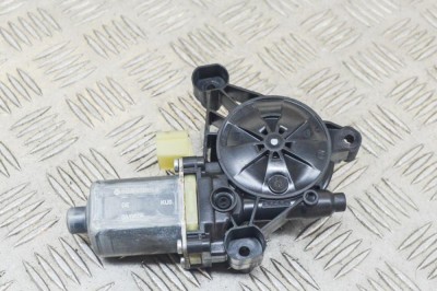 Motor macara geam ușă dreapta față SKODA OCTAVIA III 5E3 2016 OEM: 5Q0959802B,0130822716,E850202100 13439618 foto