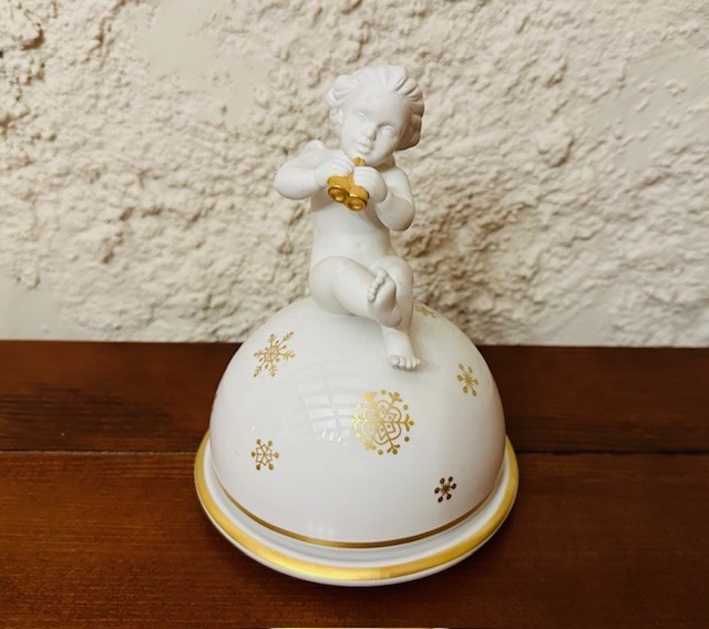 CUTIE MUZICALĂ- BIBELOU &Icirc;NGERAȘ- PORȚELAN FIN- MARCAJ HUTSCHENREUTHER- 2009 H16CM