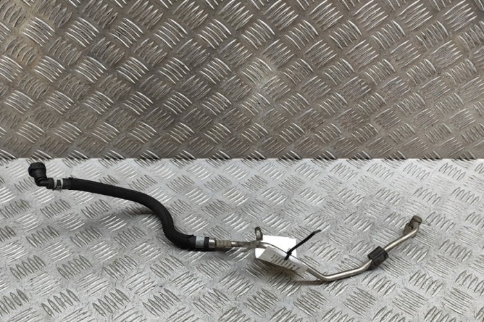 Conducta de combustibil PORSCHE 911 991 2015 OEM: 9A111090604,9A1.110.906.04 29951861