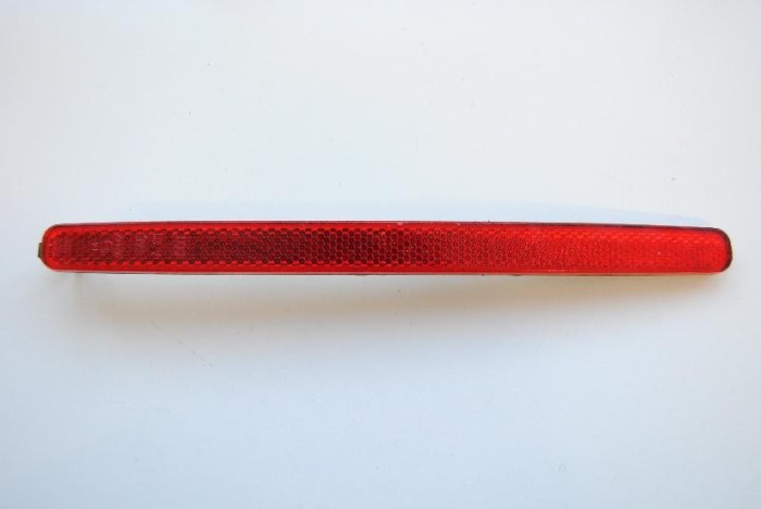 Reflector bara de protecție st&acirc;nga spate AUDI A8 D3 4E2, 4E8 2003 OEM: 4E0945105 1766679