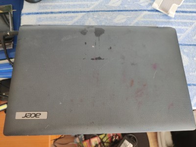 ACER ASPIRE 5250 DEFECT . CITITI DESCRIEREA VA ROG FRUMOS ! foto