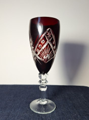 Pahar cu picior vintage din cristal rosu de rubin, gravat manual, 15.5 cm foto