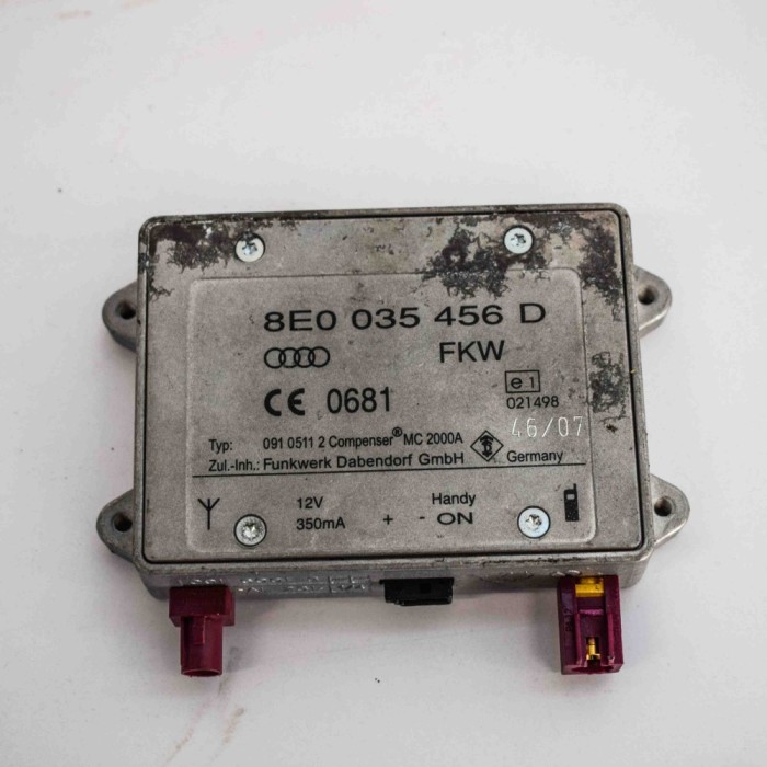 Amplificator de antena AUDI A4 8K2, B8 2007 OEM: 8E0035456D