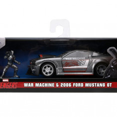 JADA MARVEL MASINUTA METALICA FORD MUSTANG SCARA 1:32 SI FIGURINA METALICA WAR MACHINE