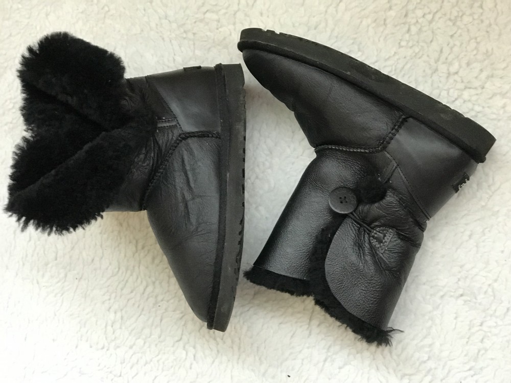 CIZME NEGRE DAMA AUTENTICE UGG AUSTRALIA PIELE BLANA NATURALA TIP COJOC,  39, Piele naturala, Negru | Okazii.ro