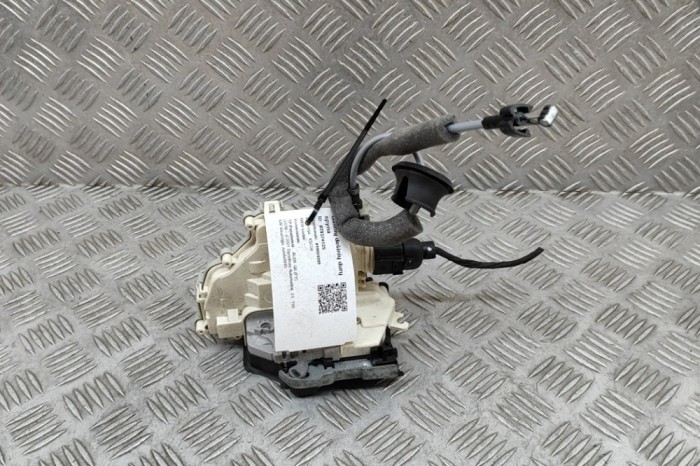 &Icirc;ncuietoare ușă dreapta spate AUDI Q5 FY 2021 OEM: 4G0839016F 29374125