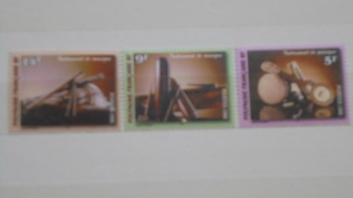 POLINEZIA FRANCEZA - INSTRUMENTE MUZICALE SPECIFICE - 1996 - NECIRCULATE.