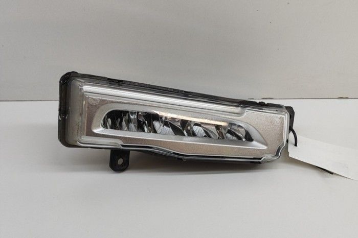 Proiector ceață dreapta față BMW X5 G05 2019 OEM: 7406366 | 28304889