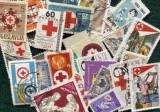 PLIC FILATELIC 30 TIMBRE STRAINE DIFERITE STAMPILATE, CU TEMATICA CRUCEA ROSIE + BONUS